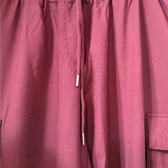 Zenana Outfitters Women’s Maroon Cargo Pants - size Large *NWOT - Picture 2 of 7